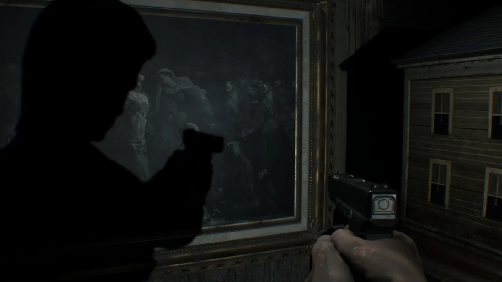 L'image est une capture d'écran du jeu Resident Evil 7. La caméra, qui adopte le point de vue du personnage joueur, nous montre un mur auquel est accrochée une peinture en grisaille représentant l'exécution d'une jeune femme. Elle se tient à genoux au centre de la représentation, tournée vers la droite. Derrière elle, un bourreau lève sa hache. Tout autour de nombreux personnages assistent à la scène.