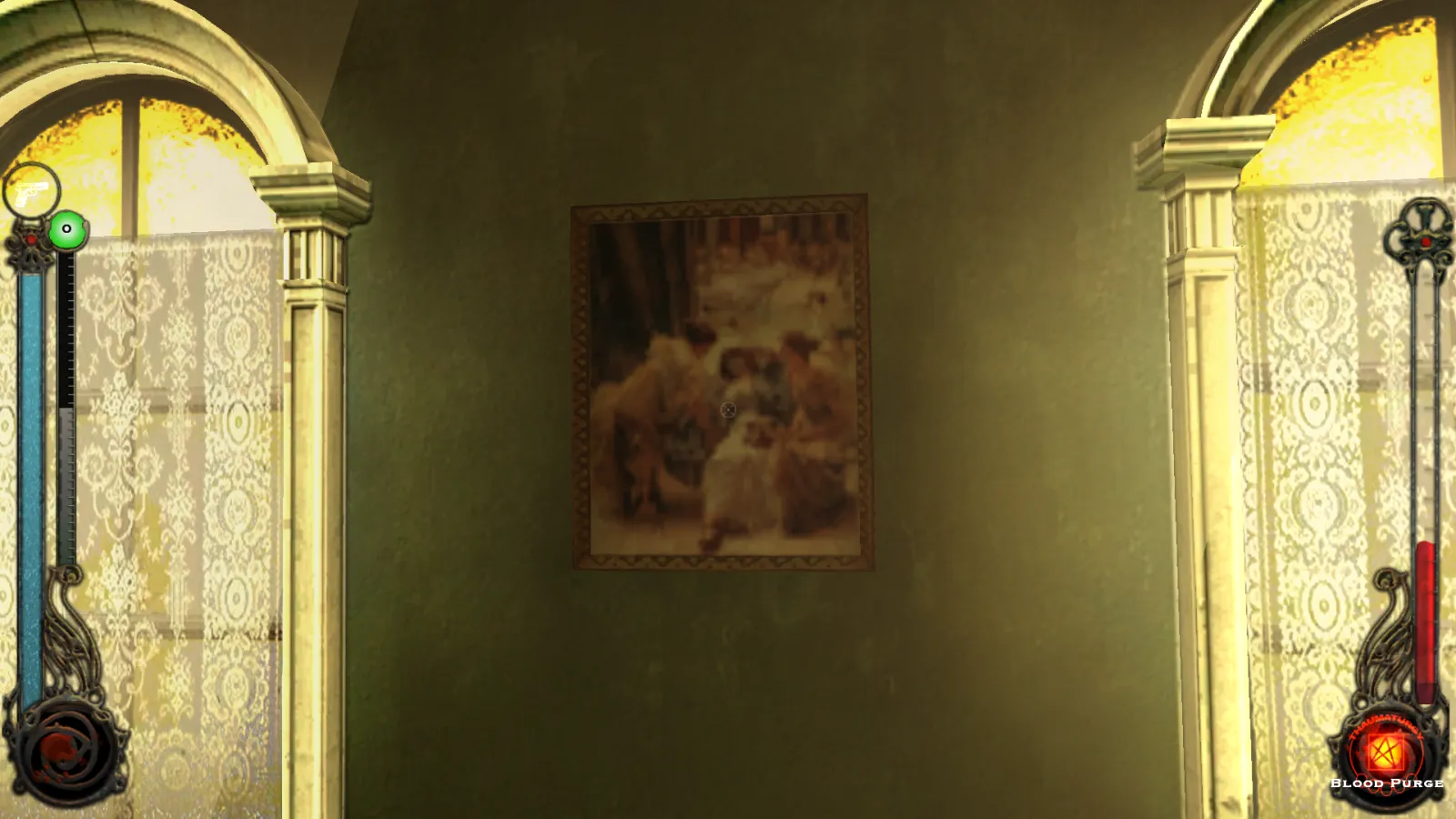 L'image est une capture d'écran du jeu Vampire: The Masquerade – Bloodlines. La caméra, qui adopte le point de vue du personnage joueur, nous montre une pièce dont un pan de mur, situé entre deux fenêtre, est décoré d'un tableau du peintre Lawrence Alma-Tadema