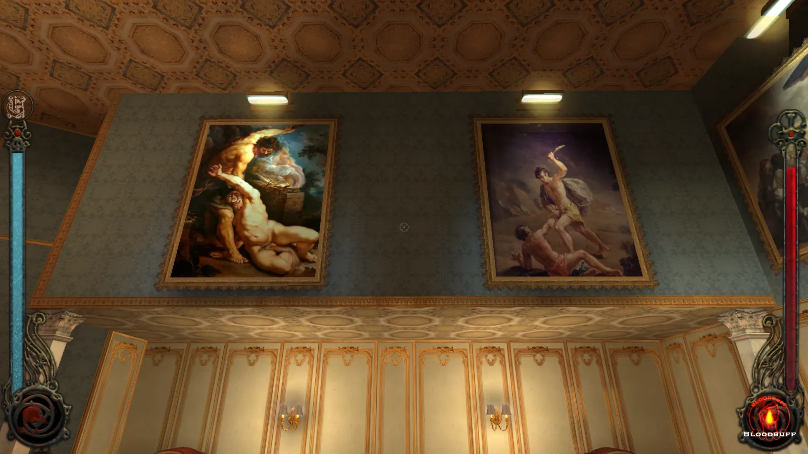 L'image est une capture d'écran du jeu Vampire: The Masquerade – Bloodlines. La caméra, qui adopte le point de vue du personnage joueur, nous montre une pièce richement décorée, avec un plafond à caissons. La partie supérieure du mur que nous montre l'image est décorée de deux grands tableaux, l'un de Pierre Paul Rubens (à gauche) et l'un de José Vergara (à droite)