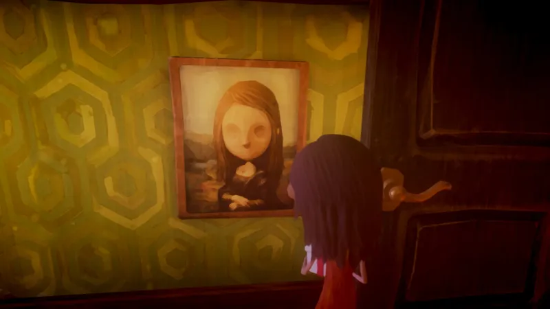 Image du jeu Last Day of June dans laquelle on voit un personnage féminin face à un mur au papier vert, auquel est accorché un tableau reprenant la composition de la Joconde de Léonard de Vinci