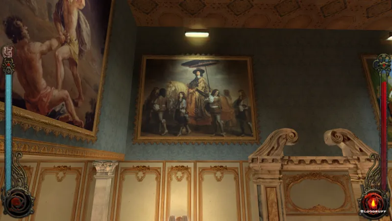 L'image est une capture d'écran du jeu Vampire: The Masquerade – Bloodlines. La caméra, qui adopte le point de vue du personnage joueur, nous montre une pièce richement décorée, avec un plafond à caissons. Le mur face à la caméra est orné dans sa partie supérieure d'un tableau représentant un cavalier en tenu d'apparat accompagné d'une demi douzaine de servants. La toile est éclairée par une appliquée installée au-dessus. On apperçoit d'autres peintures qui décorent la pièce.