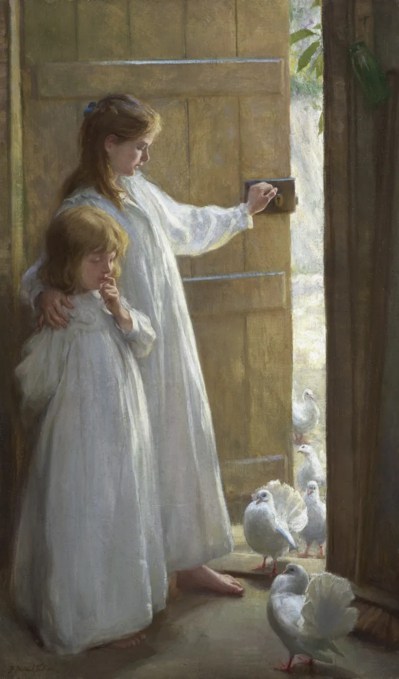 L'image est une peinture représentant deux jeunes filles en longues robes blanches devant une porte donnant sur l'extérieur. Des colombes entrent dans la pièce par l'interstice.